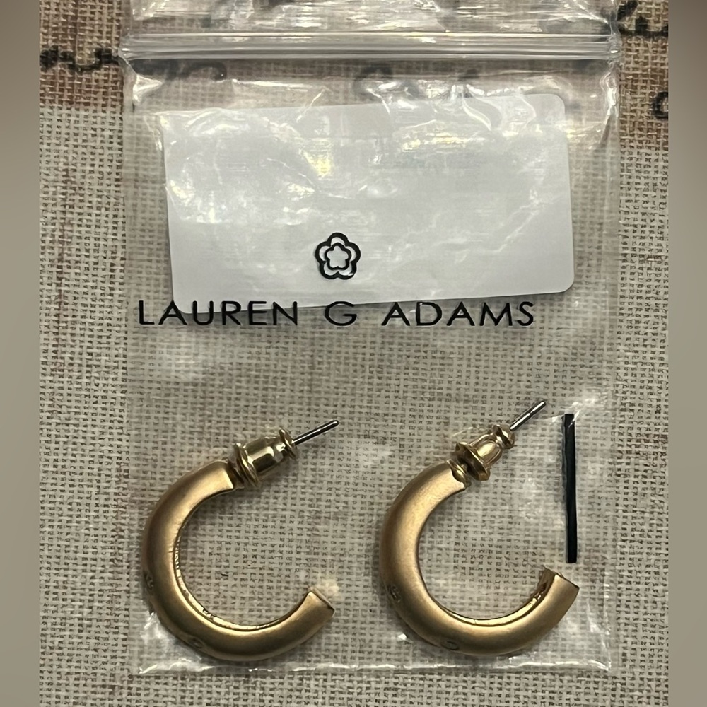Lauren G Adams Matte Gold Earrings clear stones new